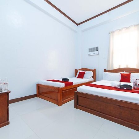 Reddoorz @ D Maagma Street Hotel Kalibo Exterior foto
