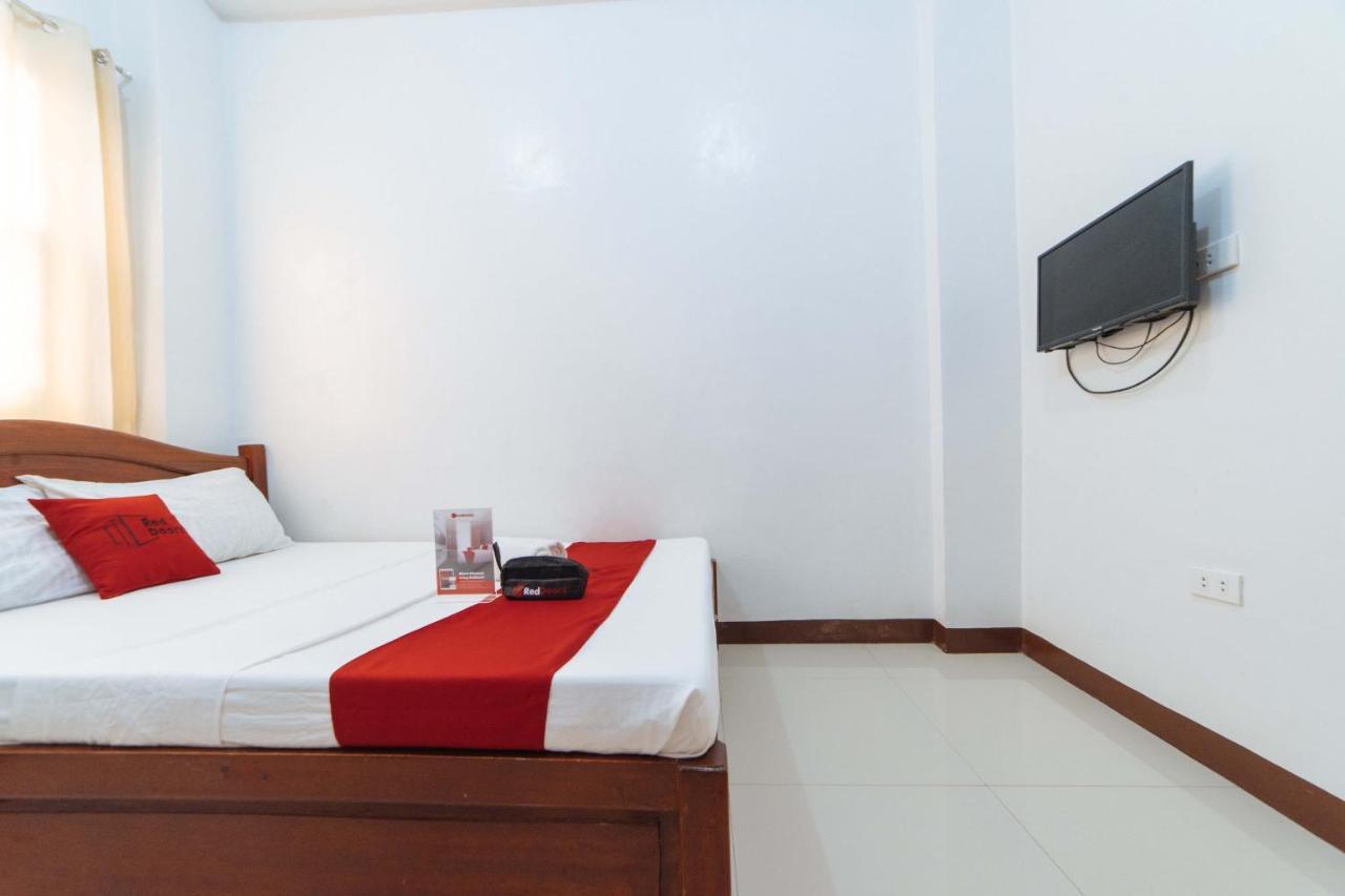 Reddoorz @ D Maagma Street Hotel Kalibo Exterior foto